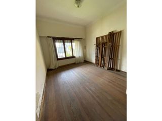 Foto 8 de Chalet en Venta 5 ambientes zona Guemes