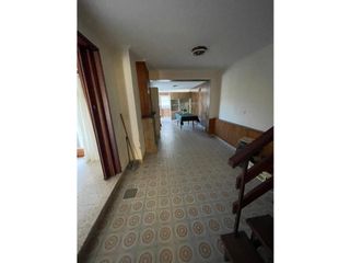 Foto 4 de Chalet en Venta 5 ambientes zona Guemes