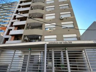 Foto 1 de Departamento en alquiler en Lanus Oeste