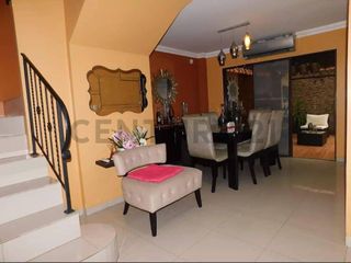 Foto 3 de Alquiler de casa en Urb La Romadera, norte de Guayaquil