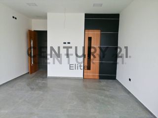 Foto 3 de A ESTRENAR OFICINA 92M2 EN ALQUILER. SECTOR MIRASIERRA