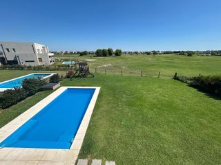 Foto 3 de Casa en  venta en Canton Golf vista abierta al GOLF hermosos atardeceres