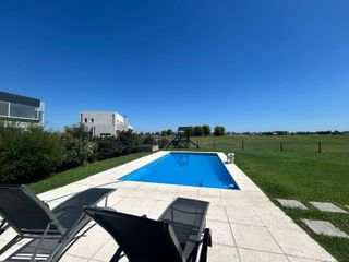 Foto 5 de Casa en  venta en Canton Golf vista abierta al GOLF hermosos atardeceres