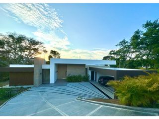 Foto 1 de Casa campestre de diseño arquitectónico vanguardista