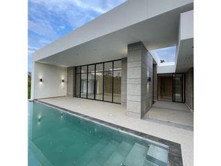 Foto 24 de Casa campestre de diseño arquitectónico vanguardista