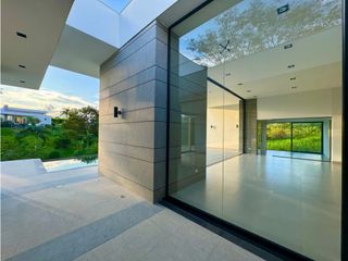 Foto 20 de Casa campestre de diseño arquitectónico vanguardista