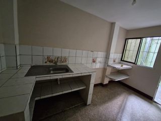 Foto 10 de Venta de casa Rentera en Cdla. Albert Gilbert. (LC)