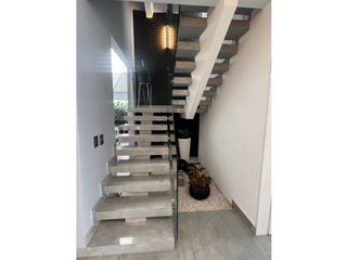 Foto 11 de Venta de casa barrio pance-cali