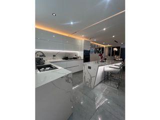 Foto 2 de Venta de casa barrio pance-cali