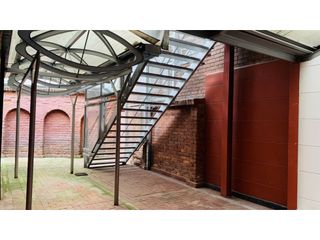 Foto 22 de Venta Casa tipo Inglés Oficinas en La Merced Bogotá