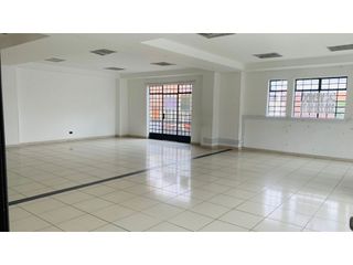 Foto 16 de Venta Casa tipo Inglés Oficinas en La Merced Bogotá