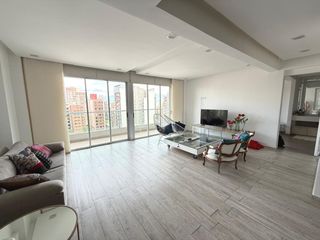 Foto 2 de Exclusivo LOFT de 1 dormitorio + escritorio y cochera, Junín al 600, Barrio Norte