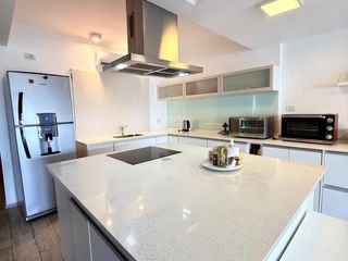 Foto 9 de Exclusivo LOFT de 1 dormitorio + escritorio y cochera, Junín al 600, Barrio Norte