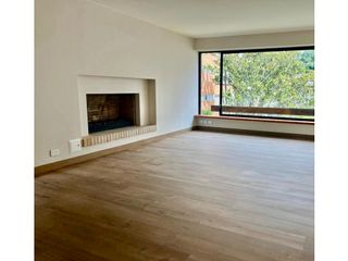 Foto 1 de Apartamento 125m2  remodelado para Arrendar en Cabrera