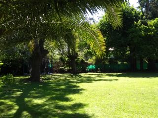Foto 14 de La Bota, Ing Maschwitz | Alquiler temporario | Casa quinta de enorme terreno con pileta y 4 dormitorios