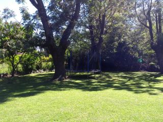 Foto 4 de La Bota, Ing Maschwitz | Alquiler temporario | Casa quinta de enorme terreno con pileta y 4 dormitorios