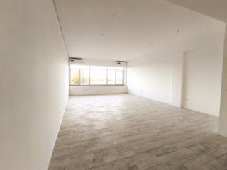 Foto 3 de VENTA OFICINA 62m2 - Posible 2 ambientes