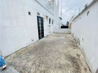 Foto 9 de Gaspar de Villarroel, Local Comercial en Renta, 200m2, 4 Ambiente