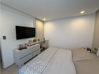 Foto 9 de Apartamento en venta en Cerritos Reservado totalmente remodelado