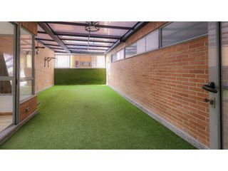 Foto 10 de Acogedor Ap con terraza Ecx Ubic  Envig Benedictinos 172m2💰1270Mill