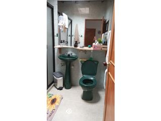 Foto 12 de SE VENDE TERCER PISO EN EL BARRIO GIRARDOT - MEDELLIN