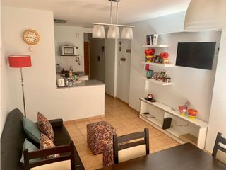 Foto 2 de VENTA - AMPLIO DUPLEX 1 DORMITORIO EN Bº GÜEMES - AV PUEYRREDON 200