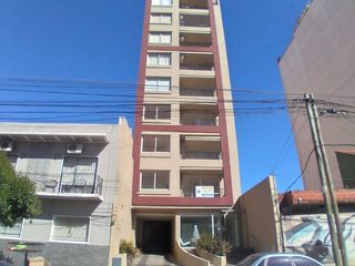 Foto 1 de Departamento en alquiler en Lanus Este