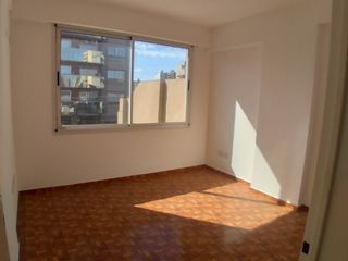 Foto 9 de Departamento en alquiler en Lanus Este