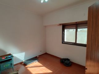Foto 8 de Casa PH en venta en Quilmes Este