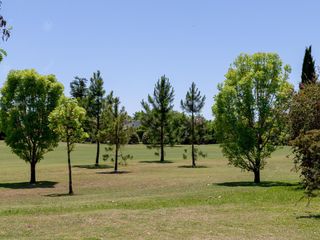 Foto 87 de Casa estilo francés en Abril Club de Campo con vista a golf. Hudson.
