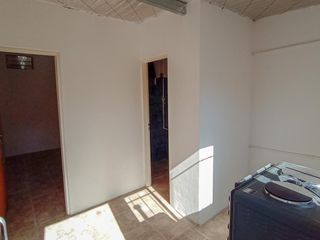 Foto 4 de Alquiler PH en Banfield Oeste Monoambiente