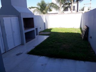 Foto 5 de Casa en alquiler en barrio Pizzurno
