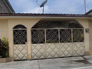 Foto 1 de Casa en  Venta, Samanes 6 IngG