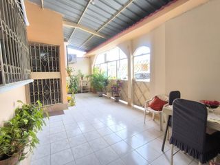 Foto 2 de Casa en  Venta, Samanes 6 IngG