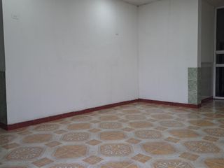 Foto 3 de Local Comercial en  alquiler en  Isla Trinitaria Vía Principal  SanS