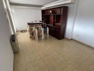 Foto 6 de APTO CRÉDITO! Venta de Casa - 4 Dormitorios c/ Cochera, Bº Cofico