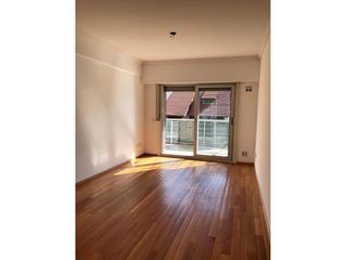 Foto 1 de Semipiso 2 amb, 55 mts total, c/ balcón corrido, doble orientación al fte y cfte, Villa urquiza