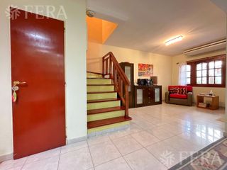Foto 5 de Venta PH 4 ambientes con fondo con piscina en Bernal