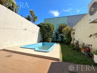 Foto 23 de Venta PH 4 ambientes con fondo con piscina en Bernal