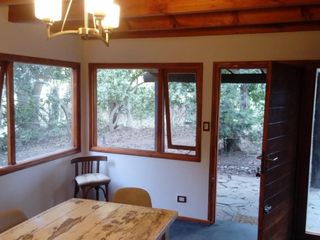 Foto 1 de Cabaña en venta - 2 Dormitorios 2 Baños - 270Mts2 - Villa La Angostura