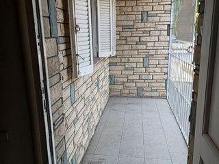 Foto 4 de Casa en alquiler en ELORDI casi Jujuy Centro Oeste Neuquén