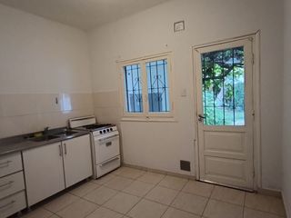 Foto 7 de Casa en alquiler en ELORDI casi Jujuy Centro Oeste Neuquén