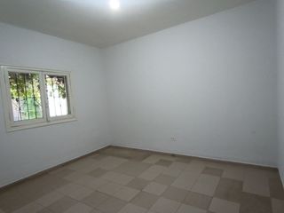Foto 8 de Casa en alquiler en ELORDI casi Jujuy Centro Oeste Neuquén