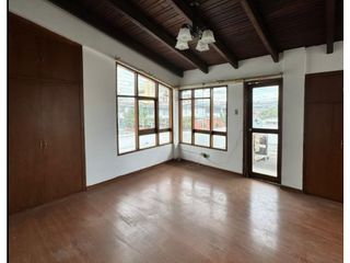 Foto 6 de La Prensa, Casa Comercial  en Renta, 280m2, 8 Ambientes