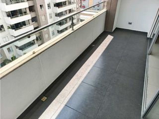 Foto 7 de SE VENDE Apartamento Esquinero Piso 9 en La Flora / JV