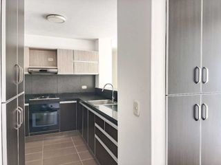 Foto 16 de SE VENDE Apartamento Esquinero Piso 9 en La Flora / JV