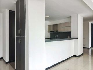 Foto 14 de SE VENDE Apartamento Esquinero Piso 9 en La Flora / JV