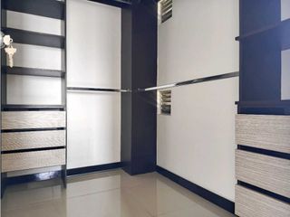 Foto 34 de SE VENDE Apartamento Esquinero Piso 9 en La Flora / JV