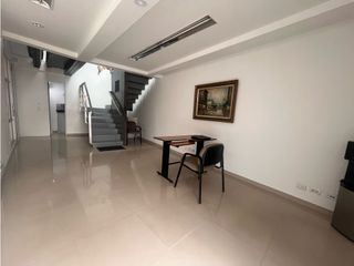 Foto 2 de VENTA DE LOCAL COMERCIAL UNICENTRO