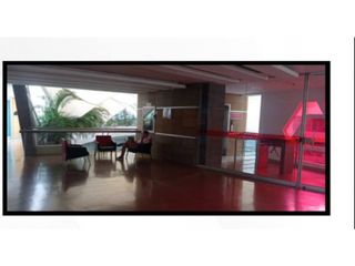 Foto 8 de VENTA DE LOCAL COMERCIAL UNICENTRO